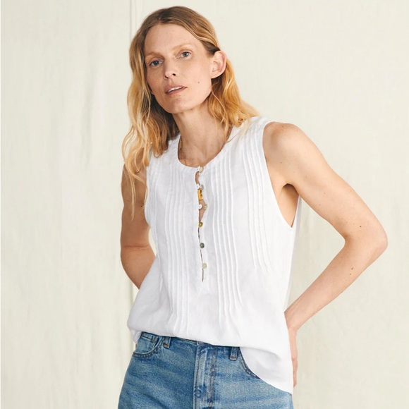 NWT Faherty Isha top on white. Size small. - Picture 1 of 4